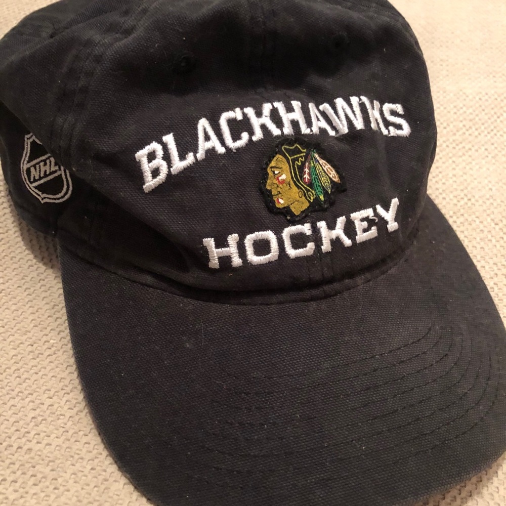 BLACKHAWKS HOCKEY CAP ONE SIZE BY REBOCK